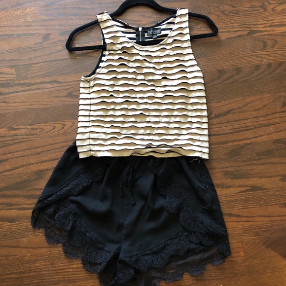 Topshop Ruffle Top - Picture 3 of 4